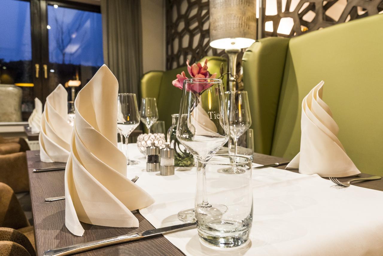 מפן Hotel Tiek Superior מראה חיצוני תמונה
