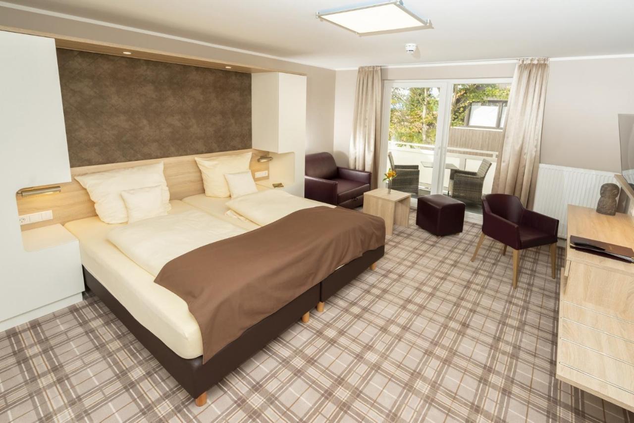 מפן Hotel Tiek Superior מראה חיצוני תמונה
